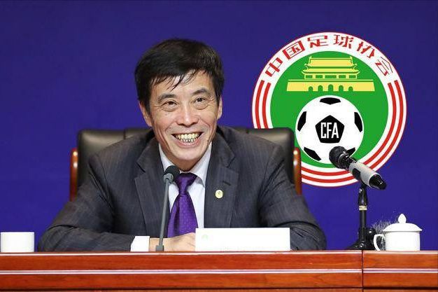 门将：诺伊尔（803分）后卫：拉姆（844分）、贝肯鲍尔（783分）、胡梅尔斯（744分）中场：罗本（871分）、施魏因施泰格（872分）、托马斯-穆勒（831分）、里贝里（846分）锋线：莱万（845分）、盖德-穆勒（844分）、克洛泽（806分）
